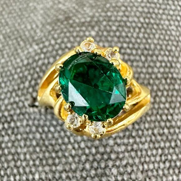 Vintage Lindenwold Green Cubic Zirconia 14K Gold Electroplate over Sterling 5.75 - Picture 1 of 9